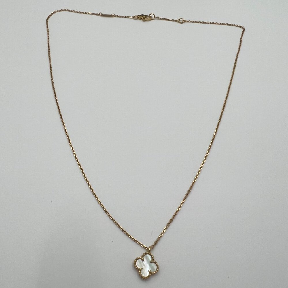 Authentic Van Cleef & Arpels Sweet Alhambra White MOP Pendant 18K YG – Full Set - Picture 8 of 8